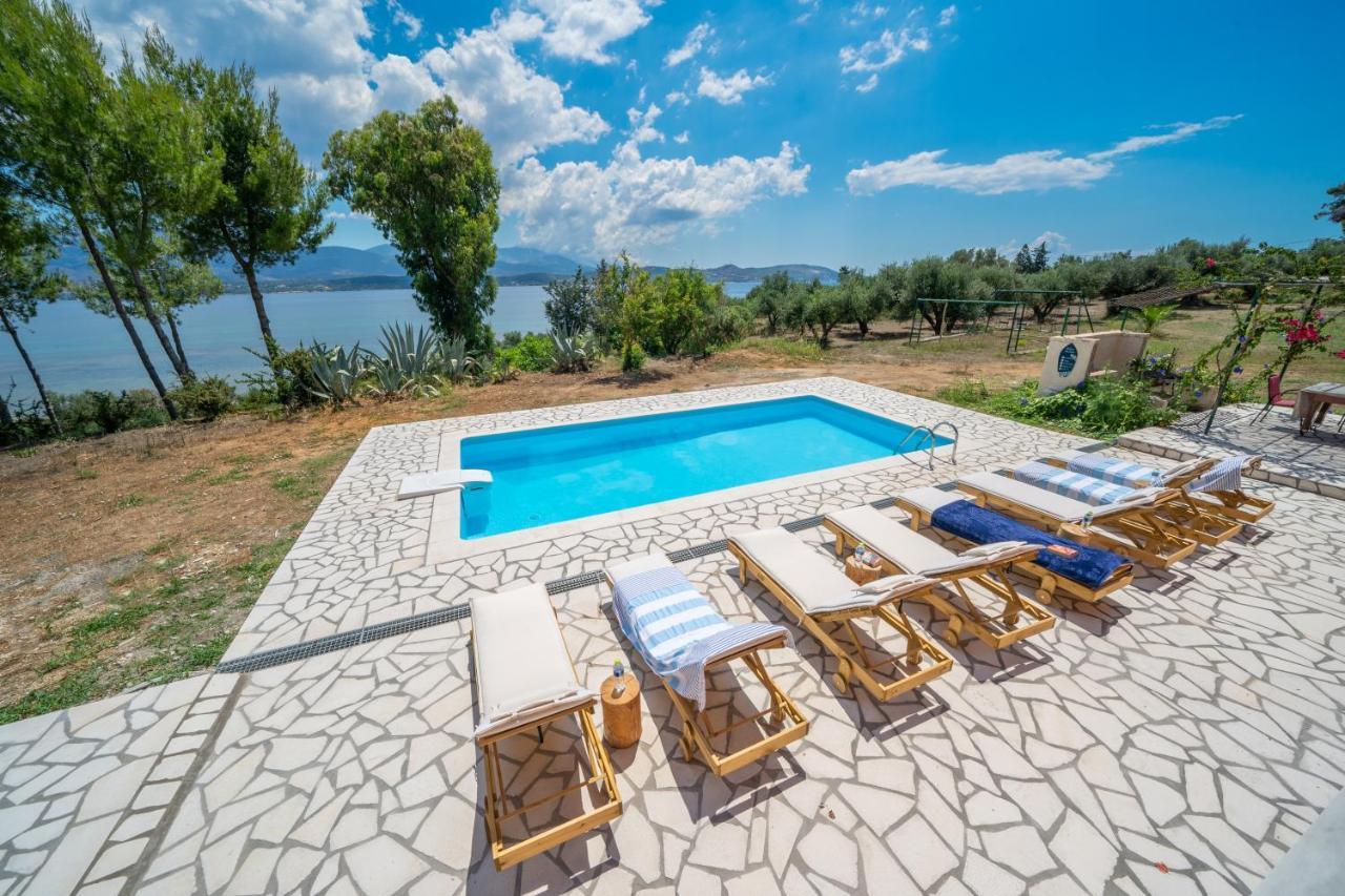Villa Ostria Lixouri Esterno foto