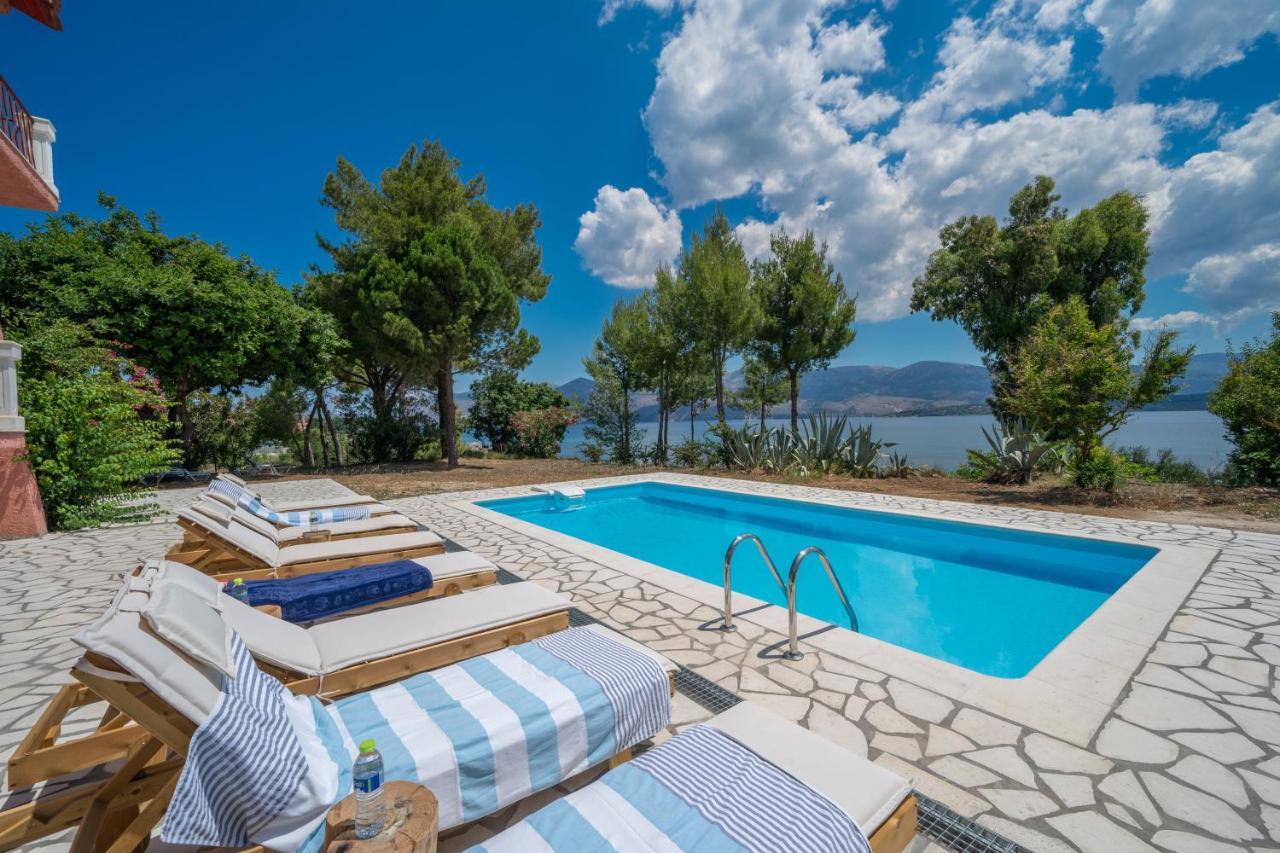 Villa Ostria Lixouri Esterno foto
