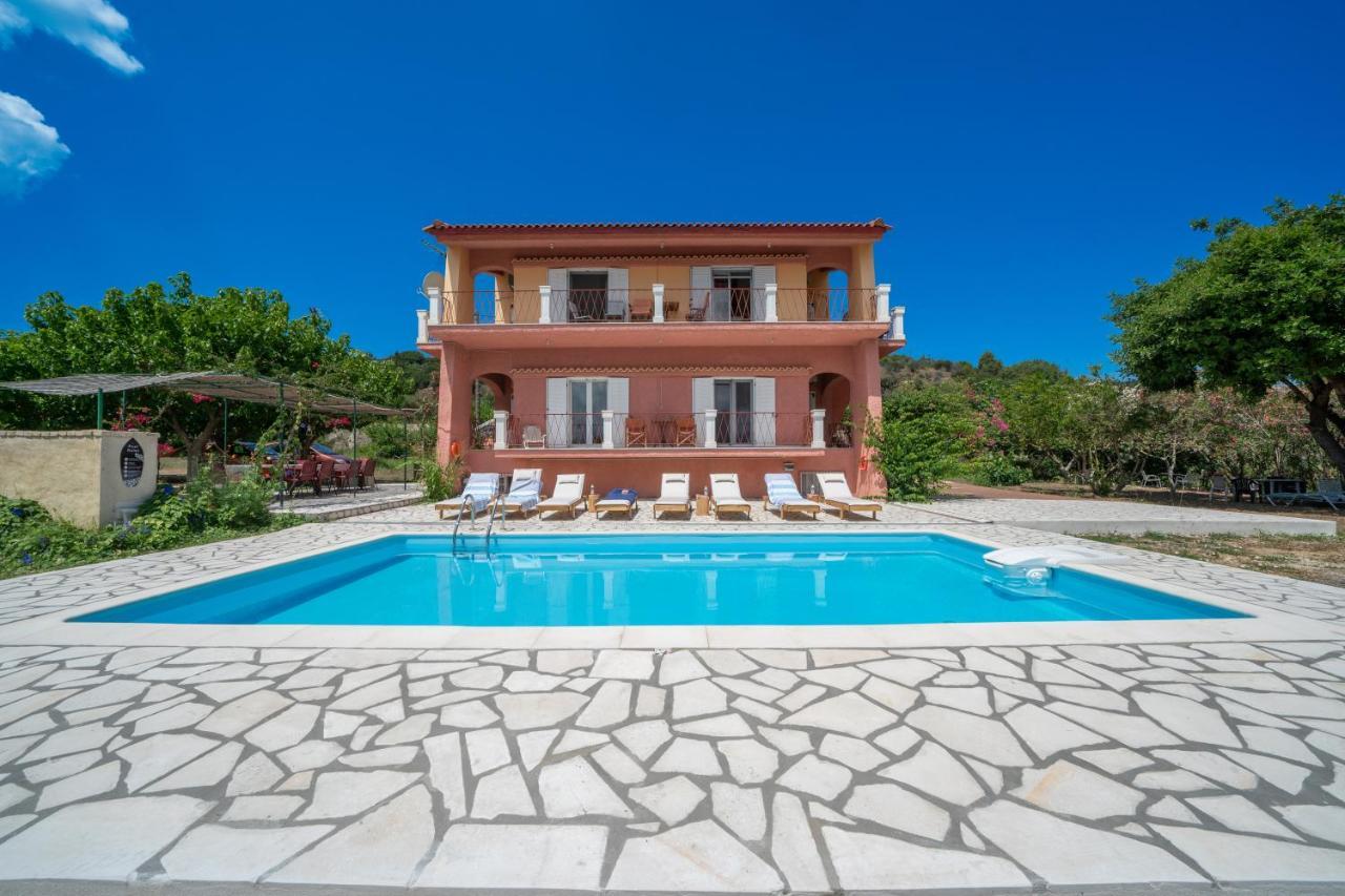 Villa Ostria Lixouri Esterno foto